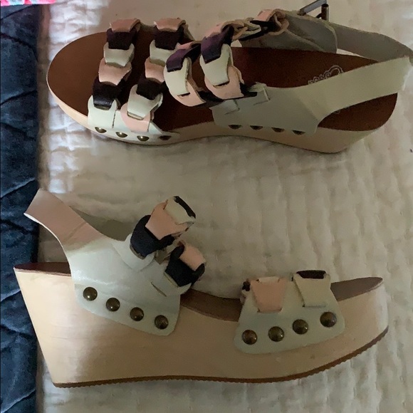 Wedges - Picture 1 of 1